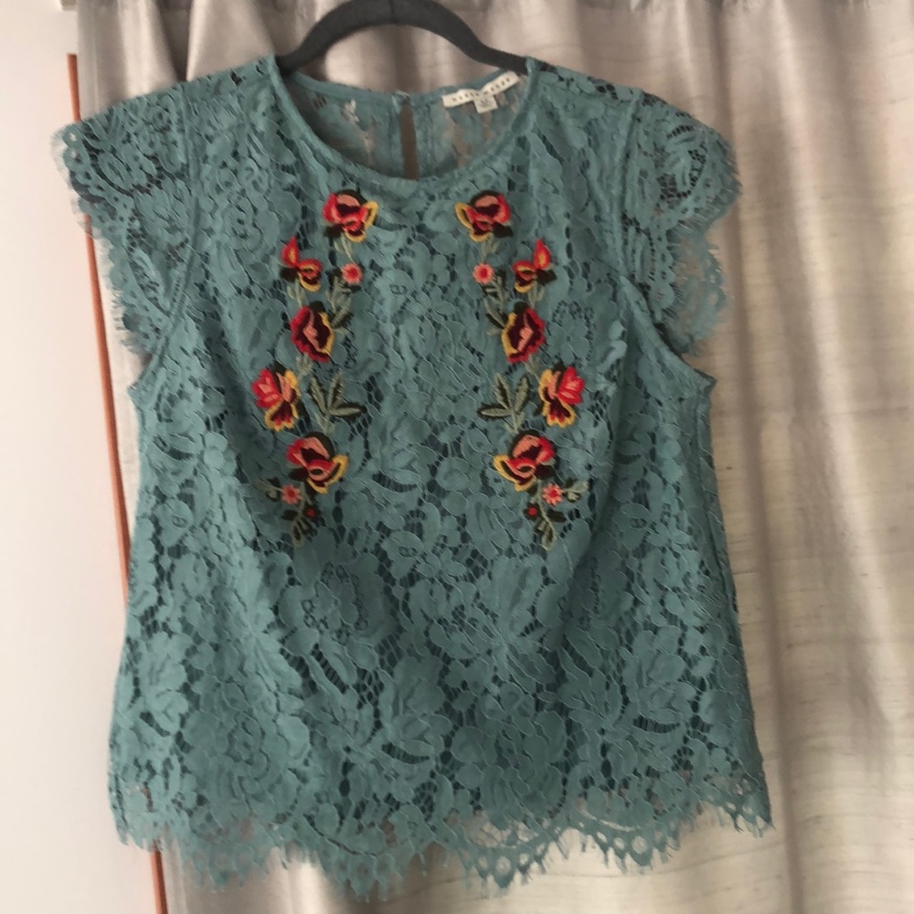 Feminine bohemian lace top